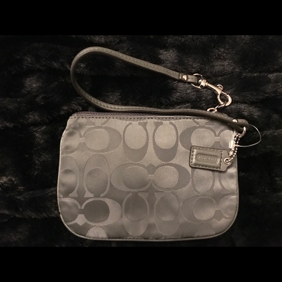 NWOT Coach change purse - Picture 2 of 3